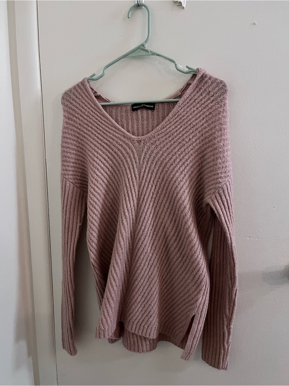 Almost Famous Approx L Pink Hooded Ribbed V-Neck Sweater